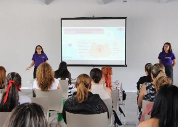 FGE realiza cateos coordinados en Morelia y Salvador Escalante; aseguran más de 3 mil 500 dosis de metanfetamina y detienen a 6 personas