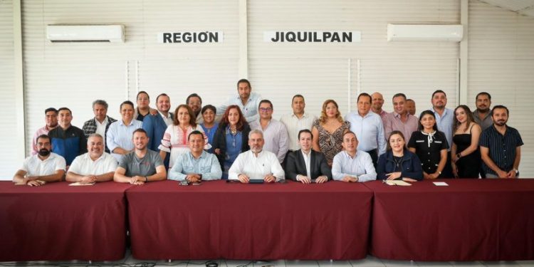 Bedolla y liderazgos de Jiquilpan unen fuerzas contra el impuesto a remesas-Morelia Informativo