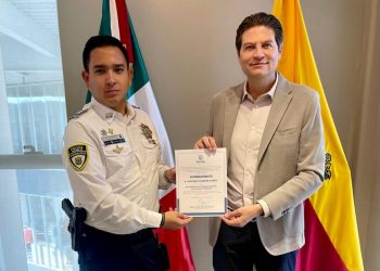 Entrega Alfonso Martínez nombramiento a Pablo Alarcón como encargado de la Comisión Municipal de Seguridad Ciudadana