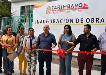 Inaugura Eric Gaona pavimentación de la calle Cristo Rey en el Barrio La Cruz