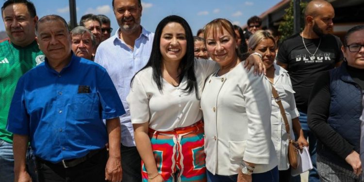Con orden y alegría, concluye entrega de locales en nuevo mercado de Pátzcuaro: Gladyz Butanda