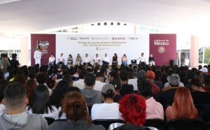 Entrega de tarjetas para la beca Jóvenes Escribiendo el Futuro-Morelia Informativo1