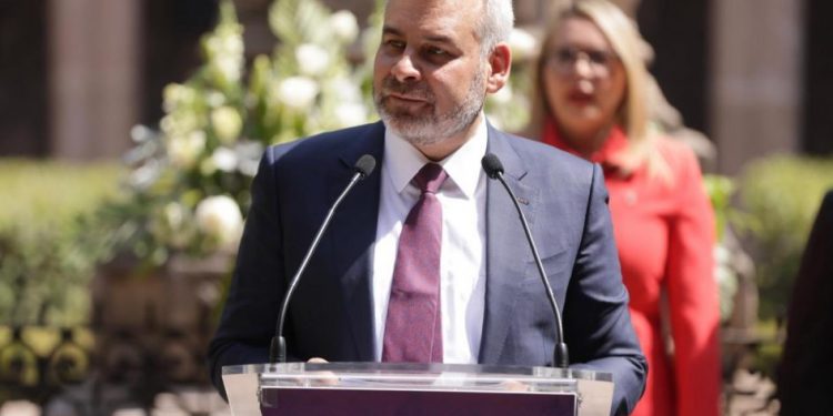 Bedolla convoca a mantener ideario de libertad y justicia social de Miguel Hidalgo