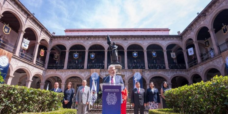 Bedolla convoca a mantener ideario de libertad y justicia social de Miguel Hidalgo