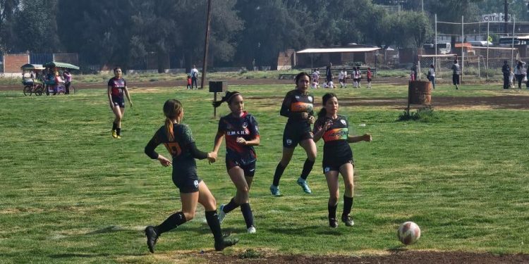 UMSNH gana por goleada en la Liga Municipal