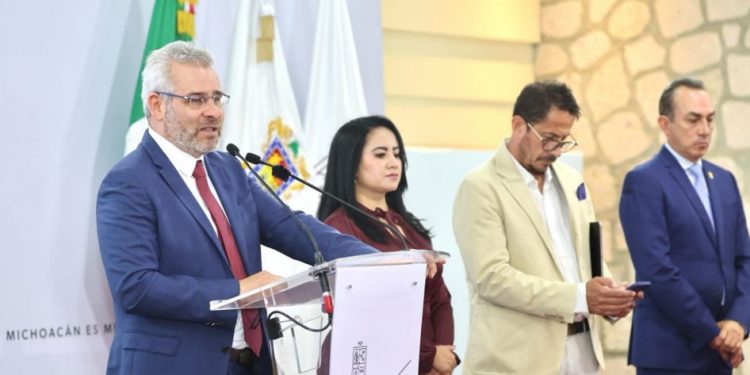 Coordinación con Gobierno federal es permanente para operativos de seguridad: Bedolla