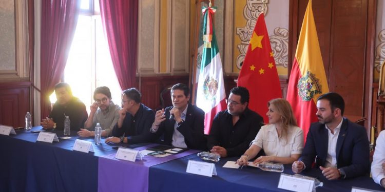 Confirma Alfonso Martínez, gira de comitiva china a Morelia y Lázaro Cárdenas