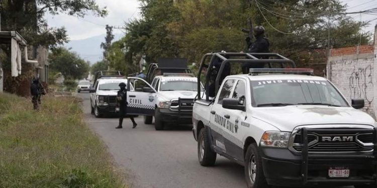 SSP detiene a hombre en portación de tres armas de fuego hechizas