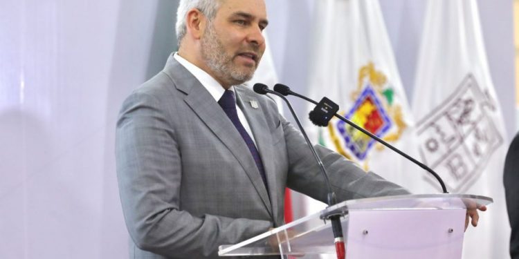 Diálogo permanente y abierto con sindicatos: Bedolla