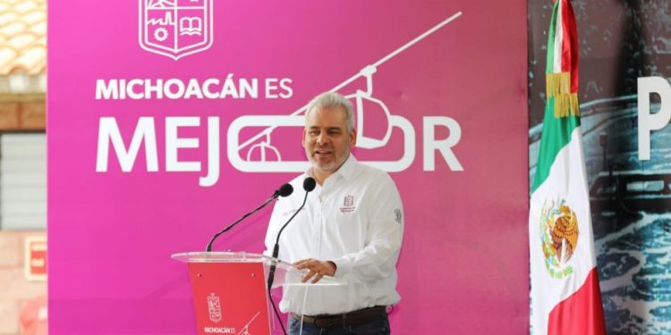 Con inversión de 200 mdp, inaugura Bedolla planta tratadora de agua en Uruapan