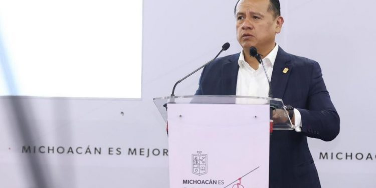 Diálogo y atención permanente a sindicatos: Torres Piña