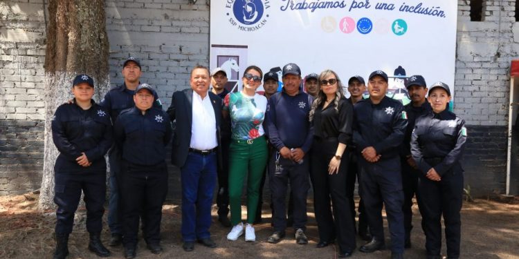 Con entregas de sillas de ruedas, SSP avanza en el programa de Equinoterapia