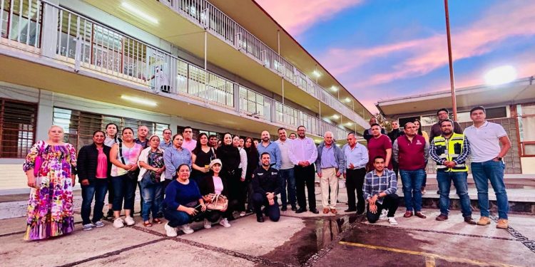 Continúan Obras del Teleférico en Secundaria Técnica 3-Morelia Informativo