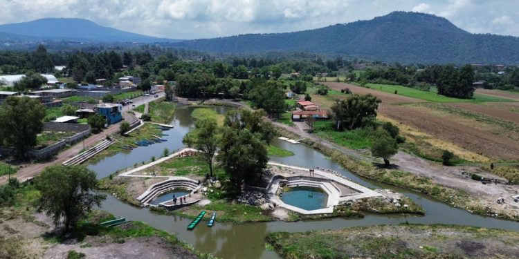 Lago de Pátzcuaro renace con 5 nuevos manantiales en Urandén: Compesca
