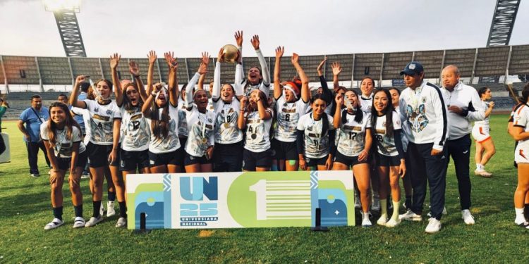 Escuadra Femenil de la UMSNH gana primer lugar en la Universiada Nacional 2025 en Puebla: UMSNH-Morelia Informativo