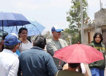 Adolfo Torres atiende solicitudes en la colonia Mariel para mejorar el servicio de agua potable
