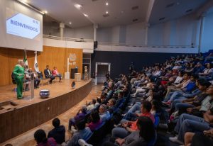 Programa Delfín: Yarabí Ávila-Morelia Informativo2