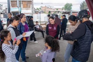 Recolección de firmas mediante el programa "Imsstálate en Villas"-Morelia Informativo1