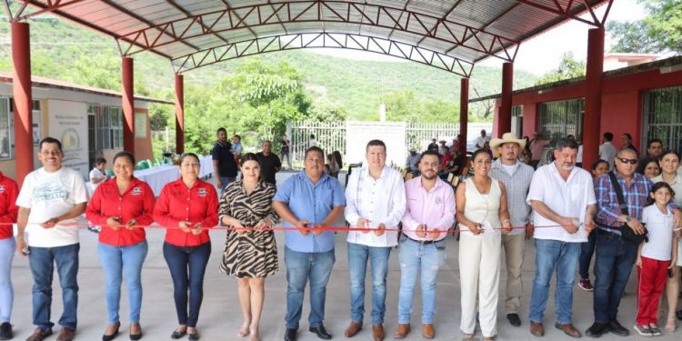 Apoyo a construcción de infraestructura educativa: Vicente Gómez-Morelia Informativo