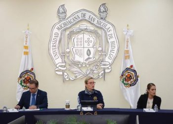 Histórico reconocimiento al esfuerzo y dedicación de estudiantes de la UMSNH con aplicación de Pase por Excelencia Académica