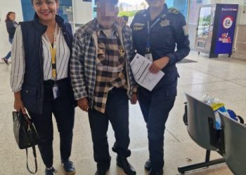 Gracias al protocolo Punto Naranja, Policía Morelia localiza a persona reportada como extraviada en la Terminal de Autobuses