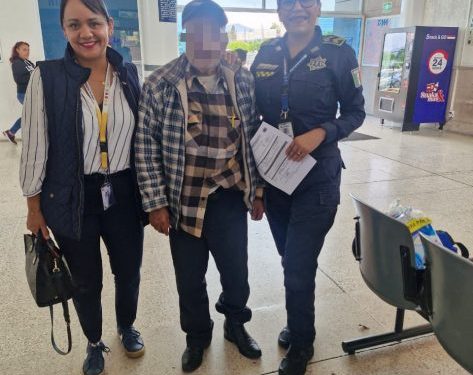 Gracias al protocolo Punto Naranja, Policía Morelia localiza a persona reportada como extraviada en la Terminal de Autobuses