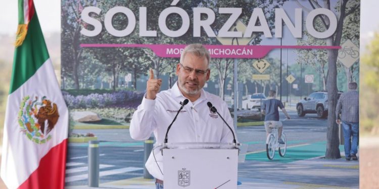 Más conectividad al sur de Morelia; Bedolla arranca ampliación de av. Amalia Solórzano