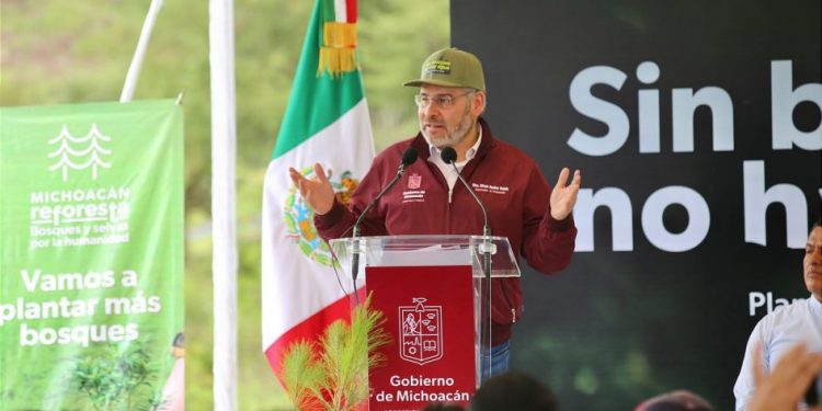 Bedolla anuncia plantación de 70 mil árboles en zona urbana de Uruapan