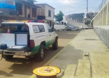 Autoridades estatales y municipales atienden afectaciones por fenómeno climático en Opopeo