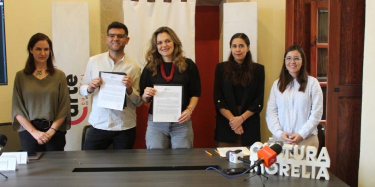Firman SeCultura Morelia y Festival Tragaluz convenio de colaboración