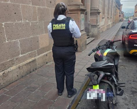 Policía Morelia recupera motocicleta robada en el Centro Histórico
