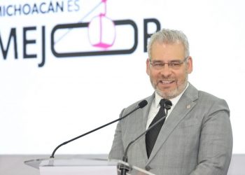 Hay personal suficiente para atender contingencias por lluvias: Bedolla