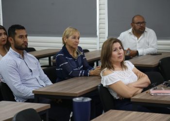 Fiscalía General capacita a su personal en materia de atención de personas neuro divergentes