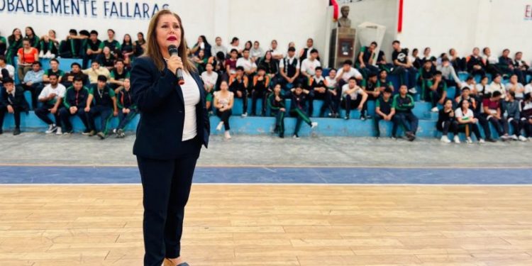 En Ixtlán, lleva Fiscalía General actividades de prevención de la violencia de género a estudiantes de secundaria y preparatoria