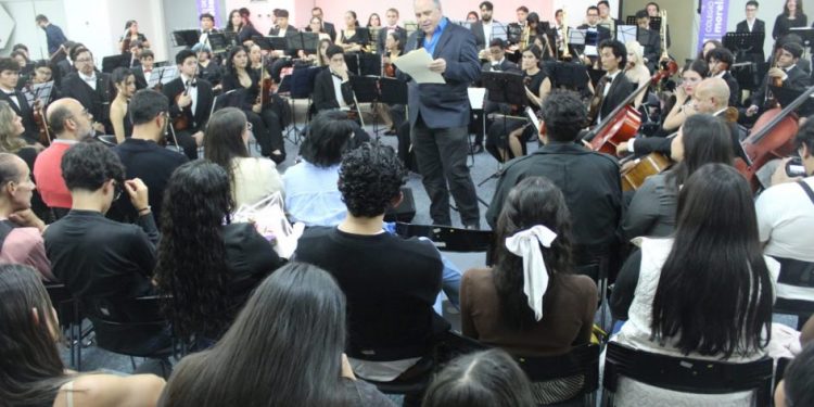 Celebra SeCultura, 13 años de trayectoria de la Orquesta Filarmónica Juvenil de Morelia