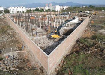 Educación digna para Villas del Pedregal; nueva secundaria con 60 % de avance: SCOP