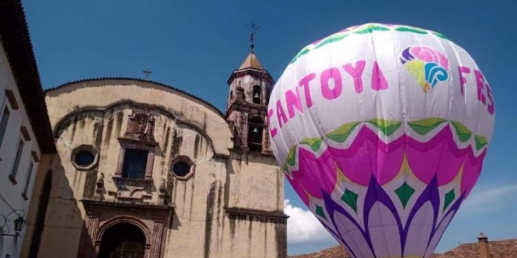 Cuenta regresiva para el vuelo mágico del Cantoya Fest en Pátzcuaro