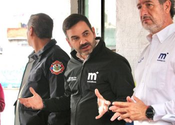 Entrega Yankel Benítez Mochilas de Emergencia a vecinos de Morelia