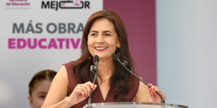 Se invierten 160 mdp en educación en la costa michoacana: Gabriela Molina