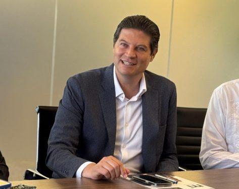 Alfonso Martínez presenta las ventajas competitivas de Morelia ante la Cámara de Comercio de Los Ángeles