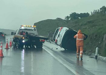 Se accidentan colaboradores de diputada priista