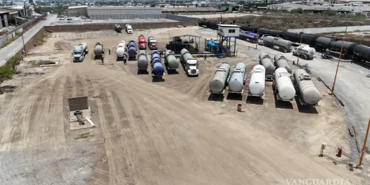 En Saltillo, decomisan 2 millones de litros de combustible ilegal