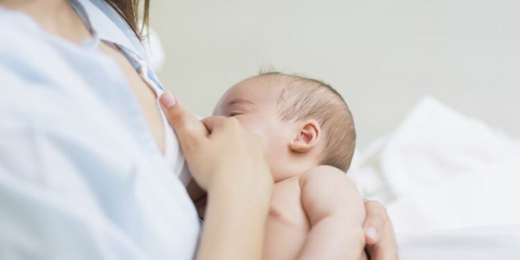 Leche materna, el mejor alimento para el recién nacido: SSM