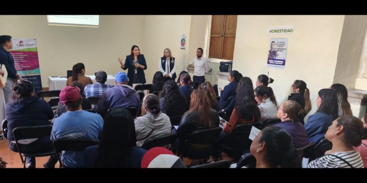 Charla "Atención Oportuna a la Mujer": CJIM-Morelia Informativo
