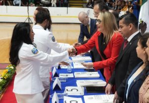 Cartas de pasante Generación 2020-2025 a estudiantes de Odontología: Yarabí Ávila-Morelia Informativo
