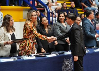 Graduación de la escuela preparatoria “Ing. Pascual Ortiz Rubio”-Morelia Informativo