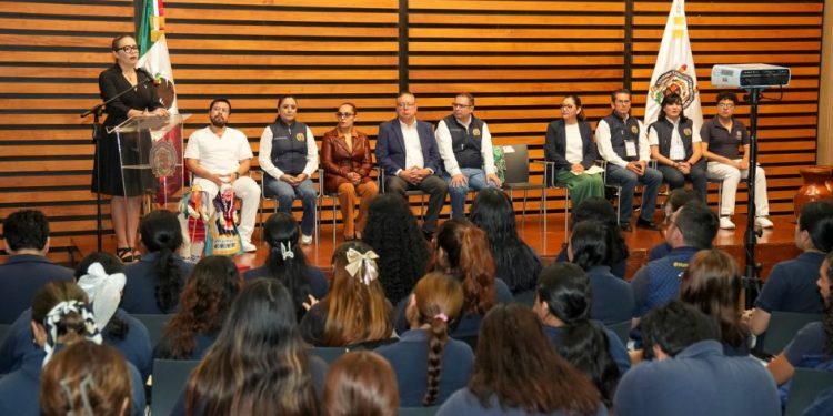 Evento con motivo de la asignación de campos clínicos para el servicio social de la Licenciatura en Salud Pública y Técnico en Enfermería: UMSNH-Morelia Informativo