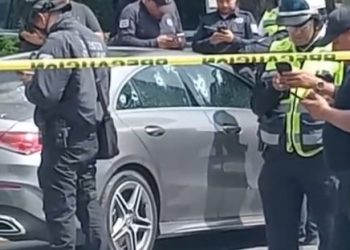 FGE frustra robo de camión de carga y rescata al conductor privado de la libertad; hay tres detenidos