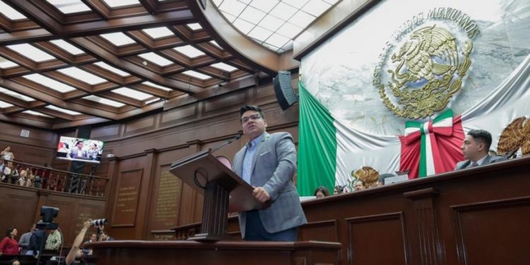 Toño Carreño en contra de adelantar la renuncia del titular de la FGE-Morelia Informativo