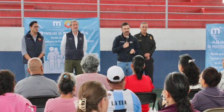 Reciben encargados del orden de Morelia, mochilas de emergencia